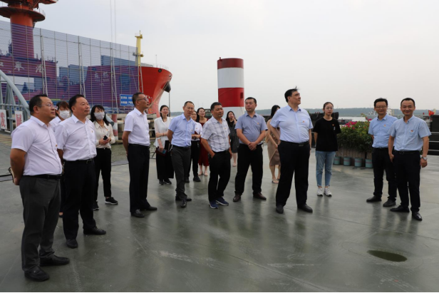 喜迎二十大|校企联建聚合力，携手奋进新征程